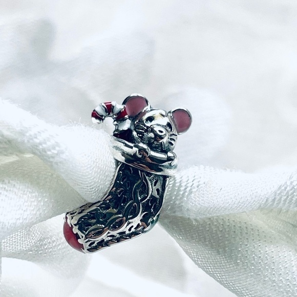 🎄 NWOT Stocking Charm – Christmas ✨ - Picture 2 of 13